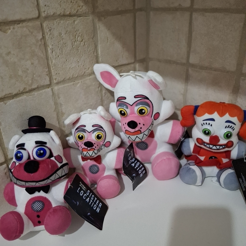 Five Nights at Freddy's Plushes